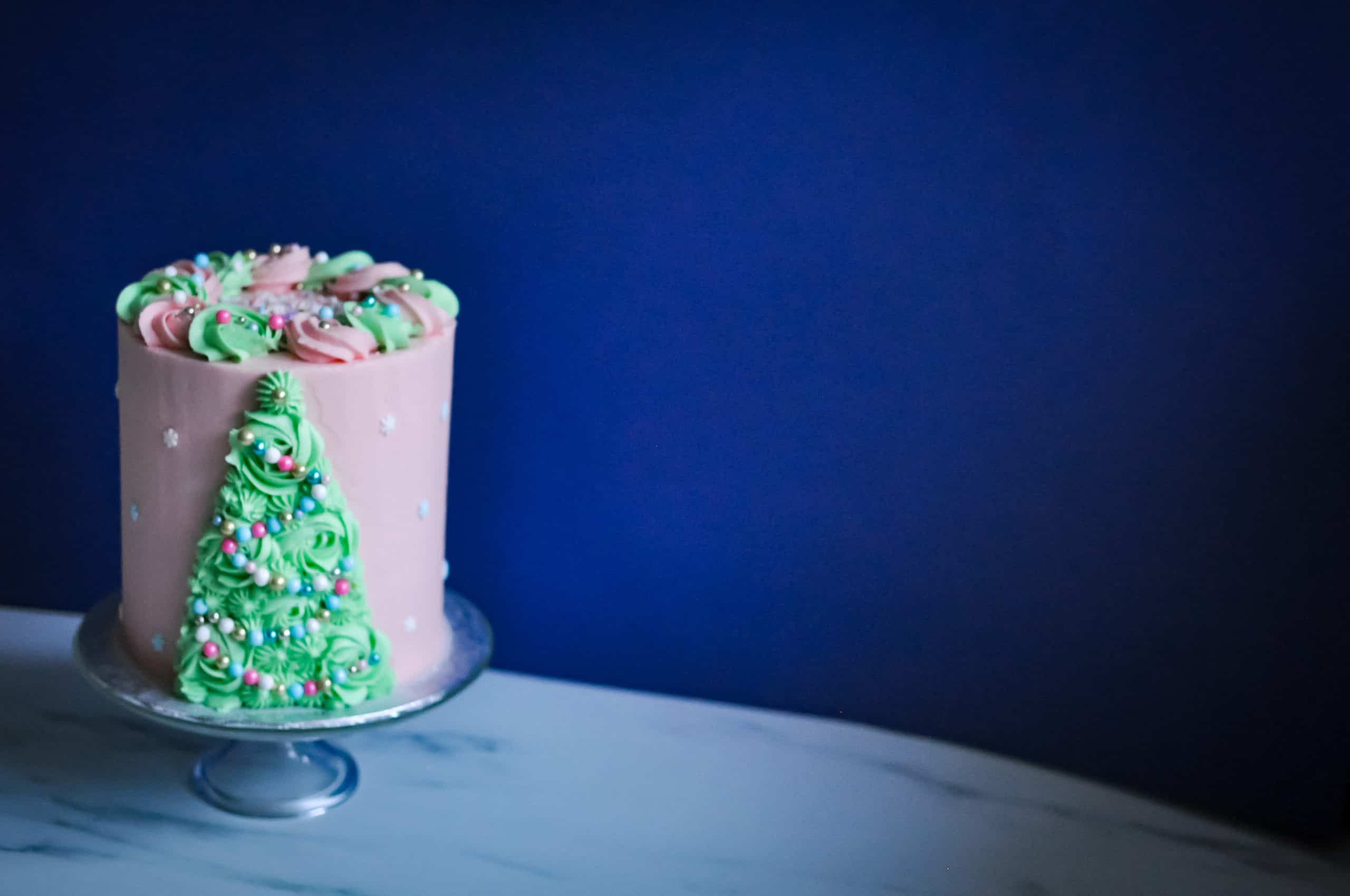 Vanilla Christmas Tree Cake Gallery Image