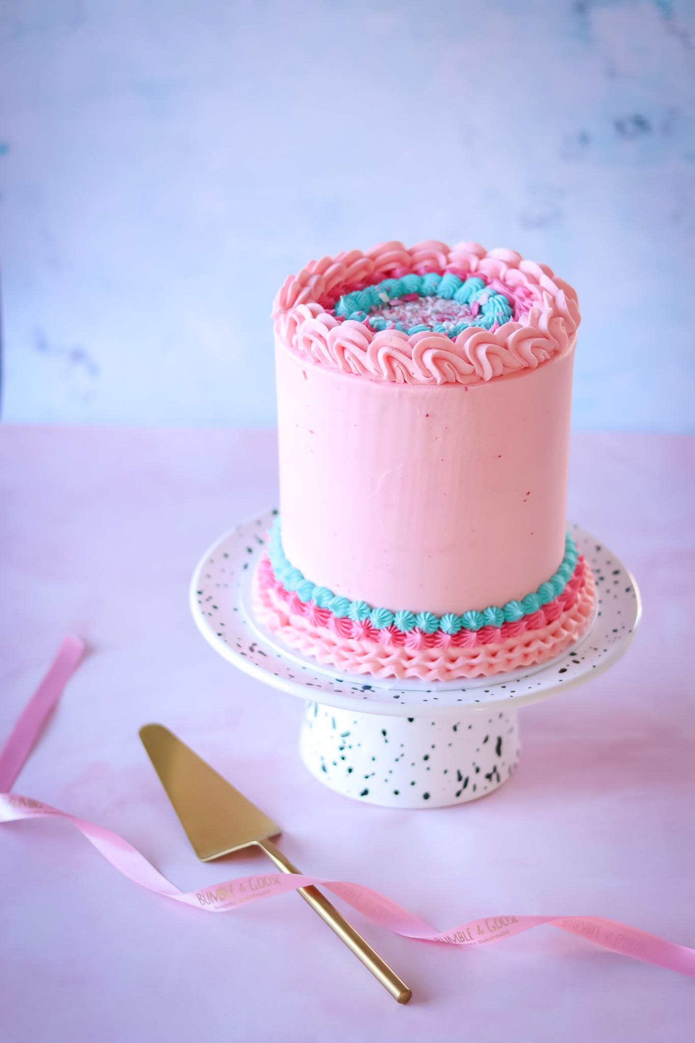 Luxury Buttercream Cake – The Dolly Cake Featured Image